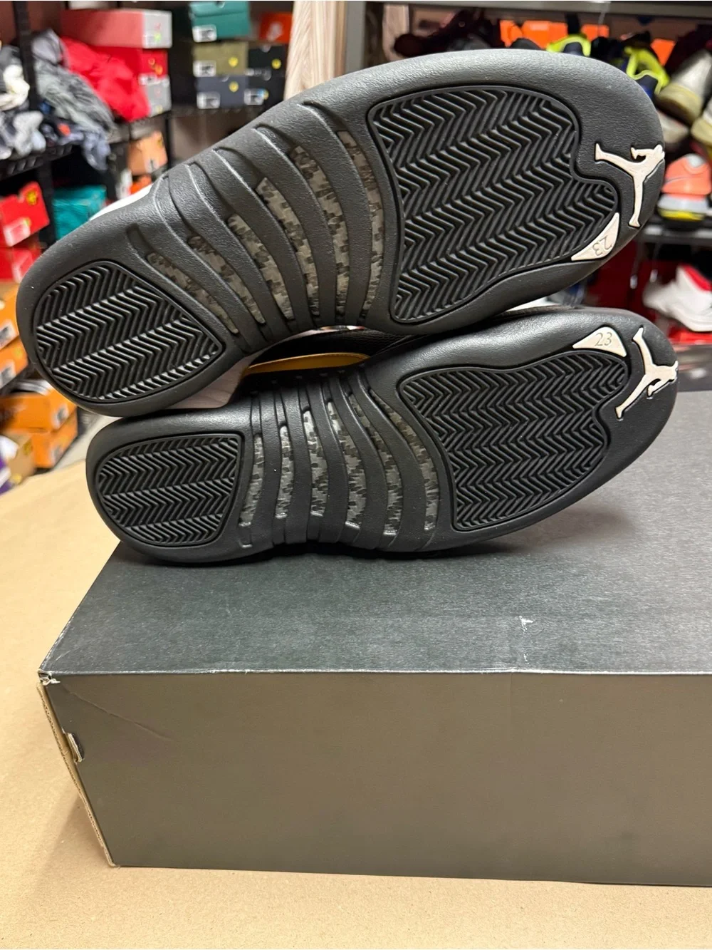 Nike Air Jordan 12 Retro Royalty Mens size 9.5 Basketball Shoes Rare!